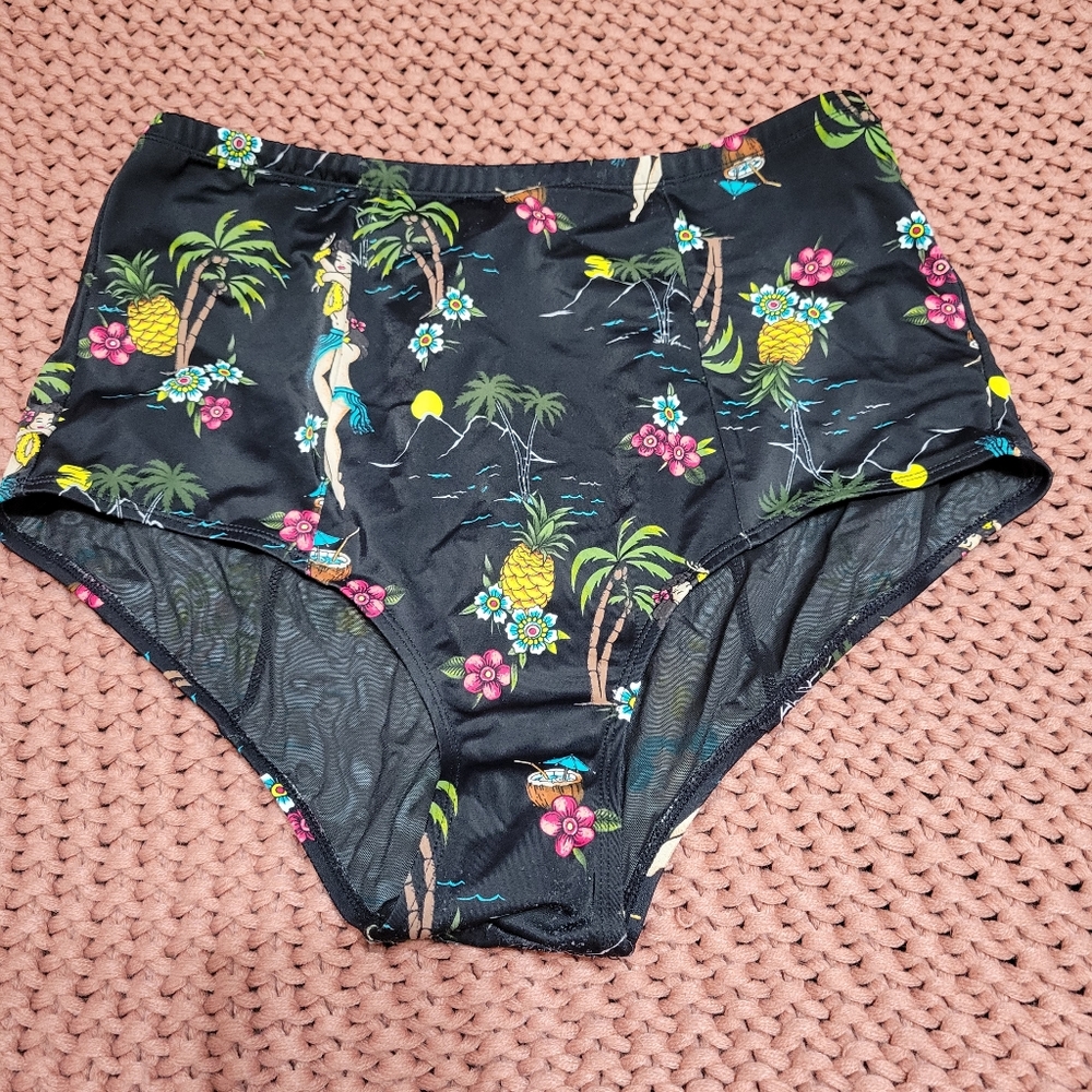 Torrid size 1 high waisted bottoms